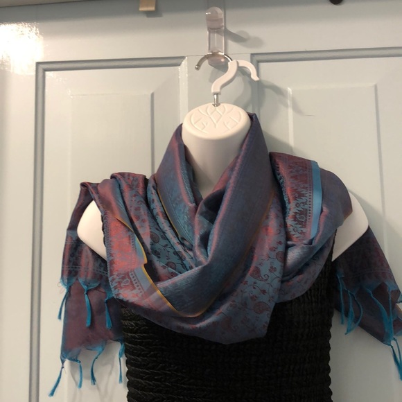 Silky scarf turquoise/purple knotted fringe 21x72 - Picture 2 of 5